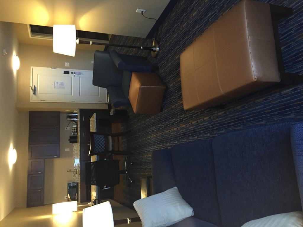Grandstay Hotel & Suites Mount Horeb - Madison חדר תמונה