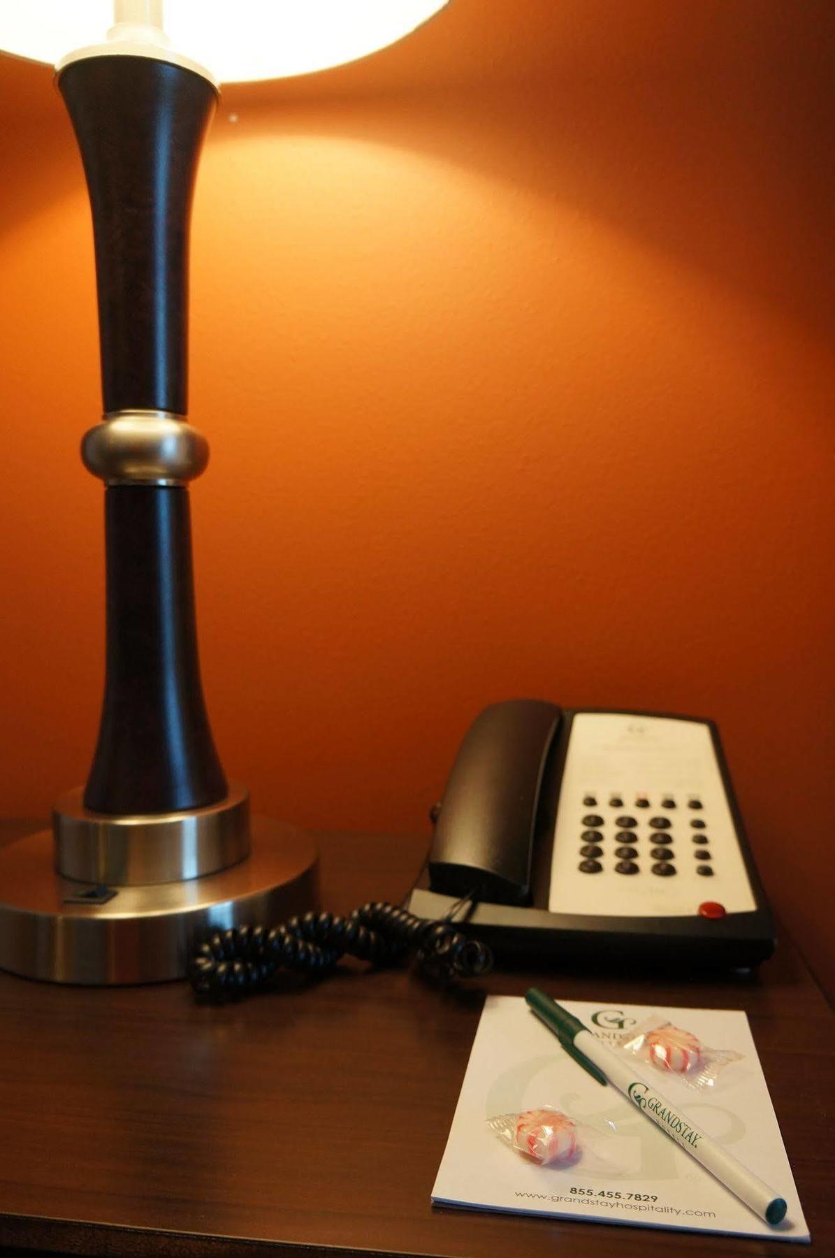 Grandstay Hotel & Suites Mount Horeb - Madison מראה חיצוני תמונה