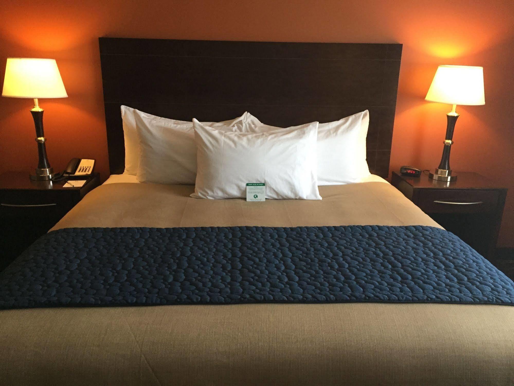 Grandstay Hotel & Suites Mount Horeb - Madison מראה חיצוני תמונה